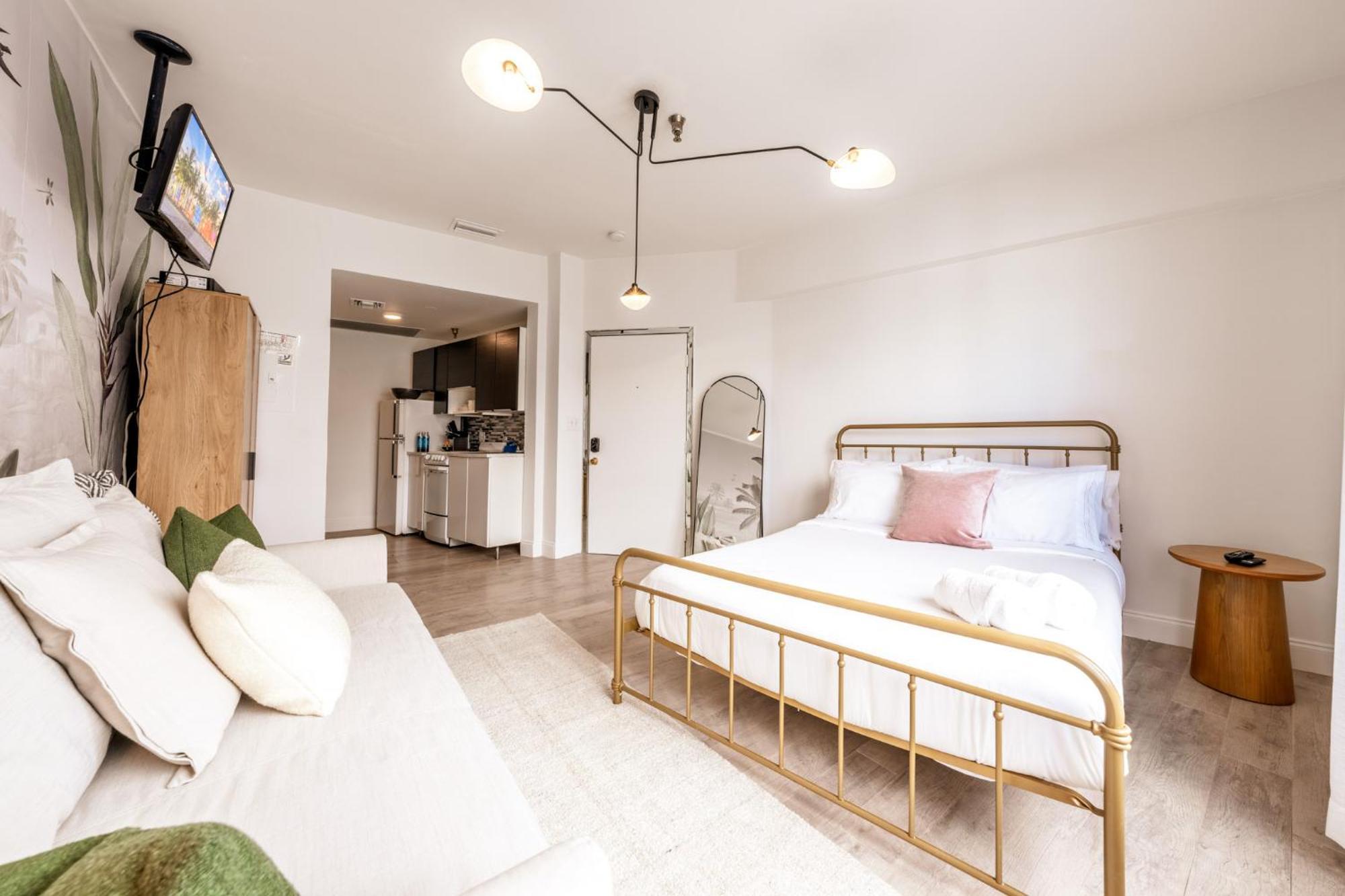Amazing Studio In Ocean Drive Маями Бийч Екстериор снимка